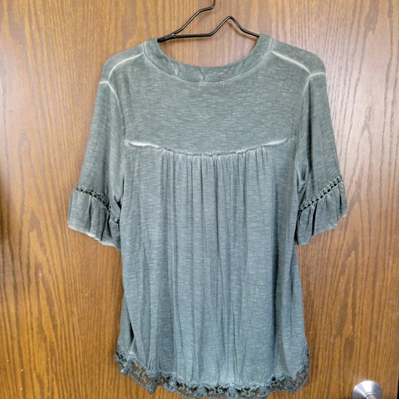 Artesia Forest Green Boho Chic Pullover Top with Tassels Size Medium - Picture 6 of 12